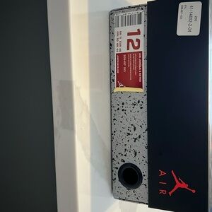 Lighly worn air jordan 4 retro size 12